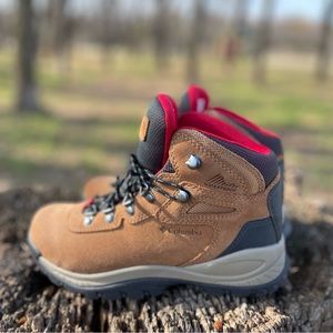 Columbia Hiking 🥾